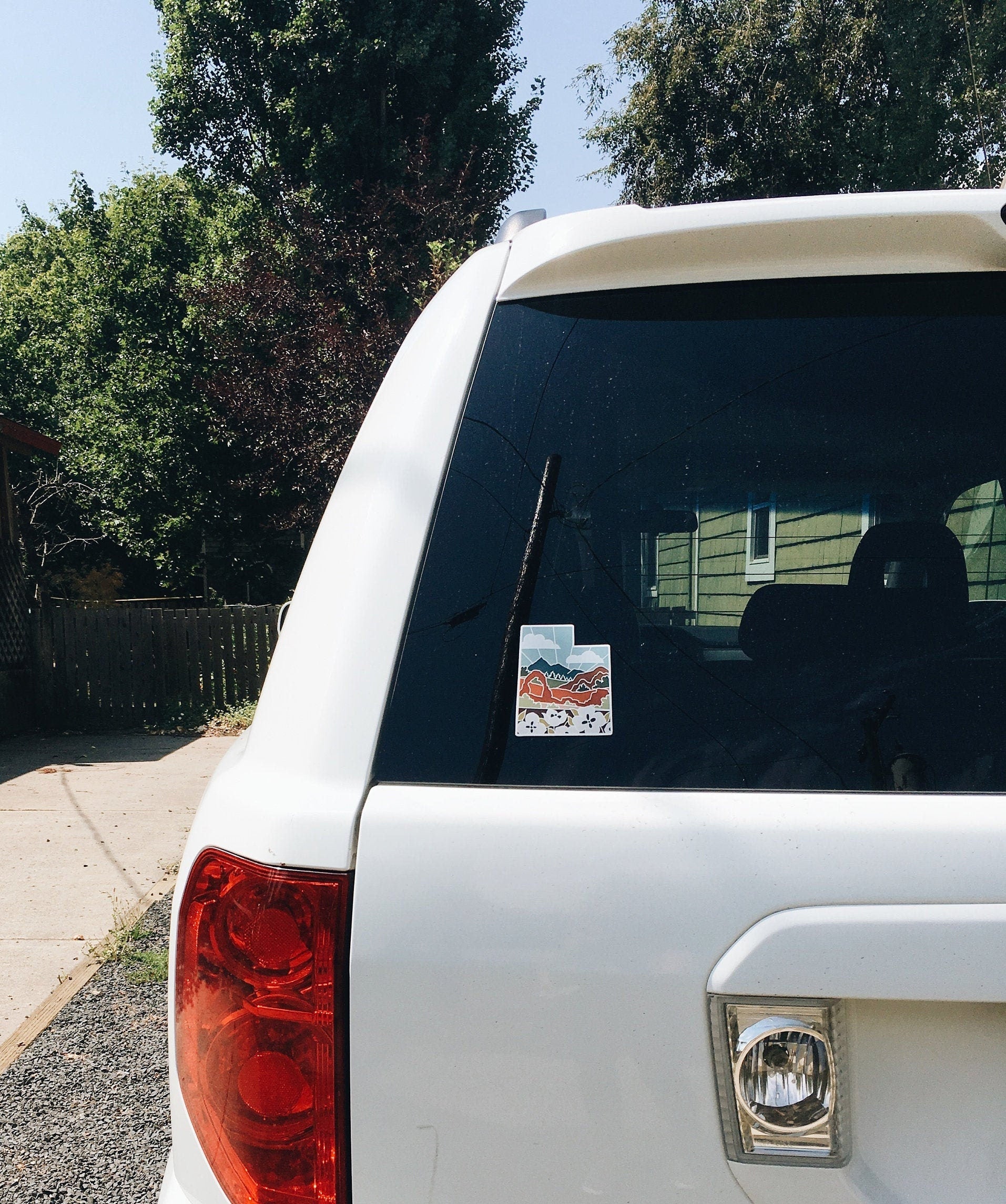 Utah Durable Sticker | High Quality Bumper Sticker | United States Vinyl Decal | Weatherproof Sticker | Water Bottle Sticker | 4"