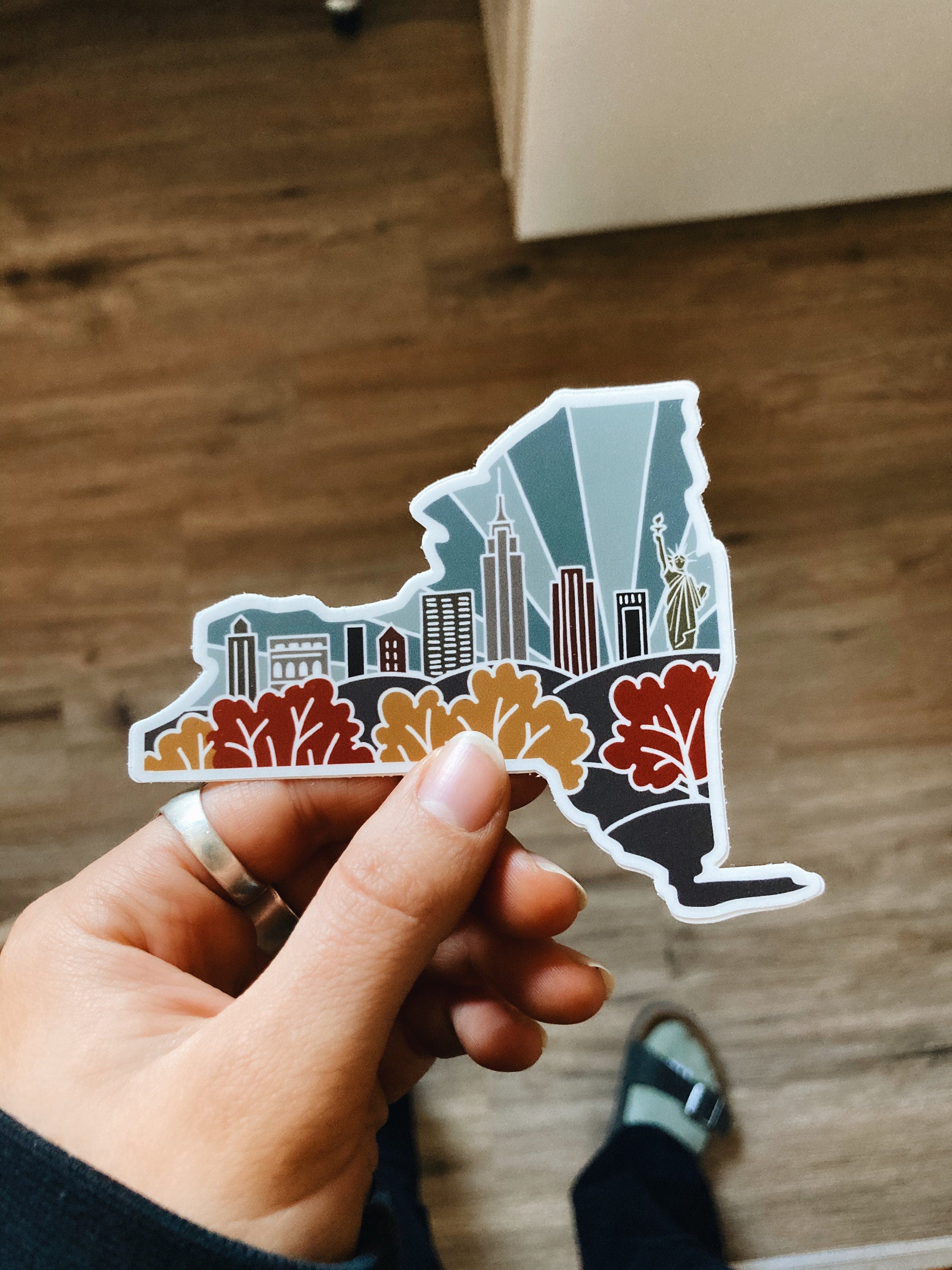 New York Durable Sticker | High Quality Bumper Sticker | United States Vinyl Decal | Weatherproof Sticker | Water Bottle Sticker | 4"
