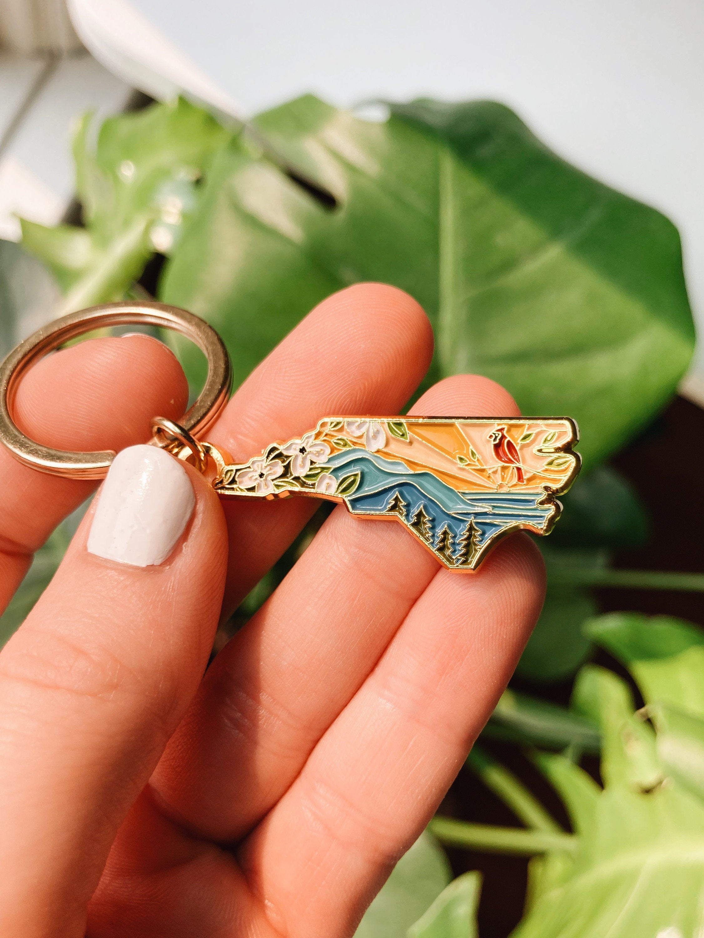North Carolina Gold Enamel Keychain | North Carolina Outline Key Ring | Soft Enamel Illustrated State Keychain 1.5"