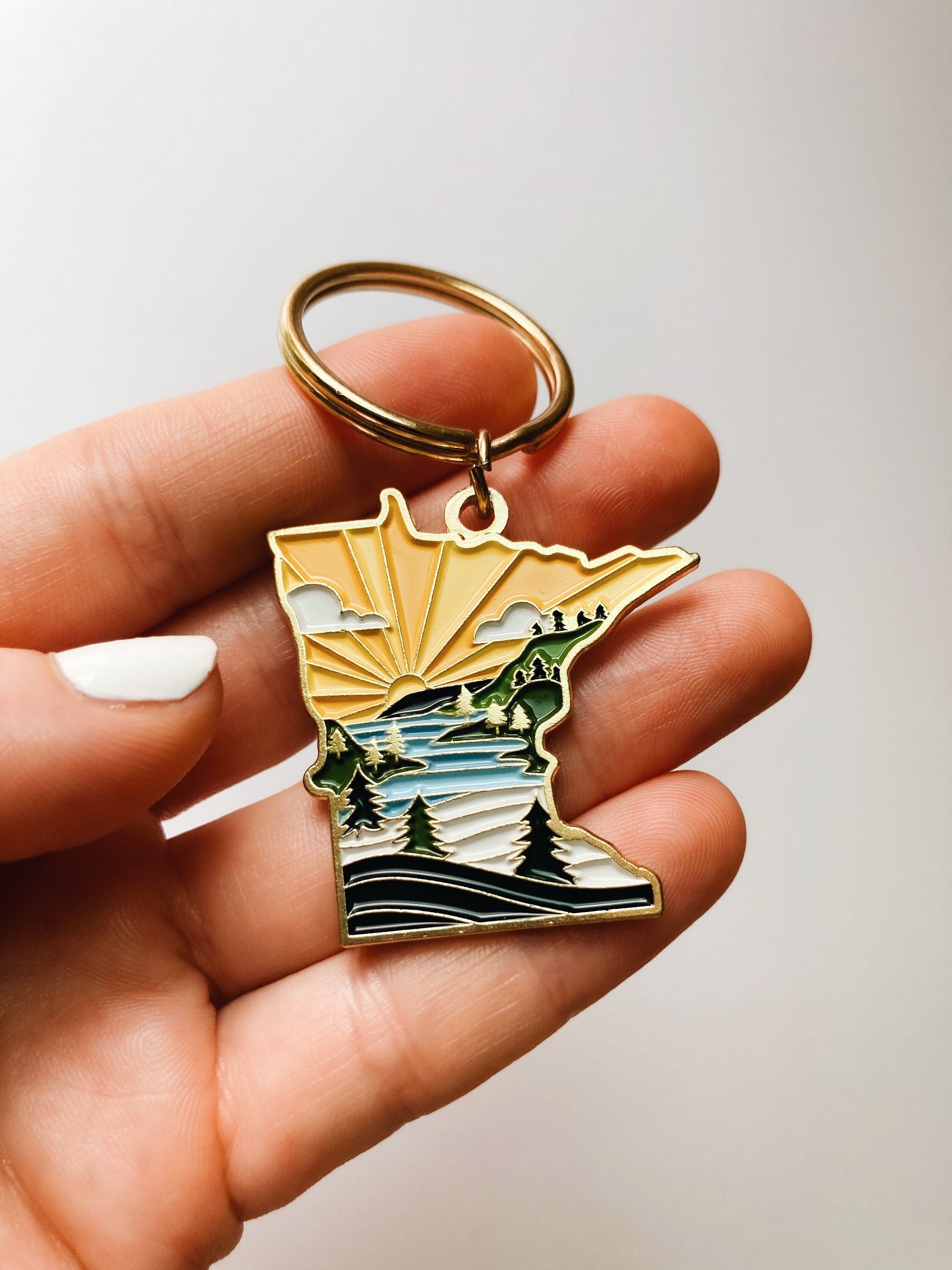 Minnesota Soft Enamel Keychain | Minnesota Outline Key Ring | Illustrated State Keychain 1.5"