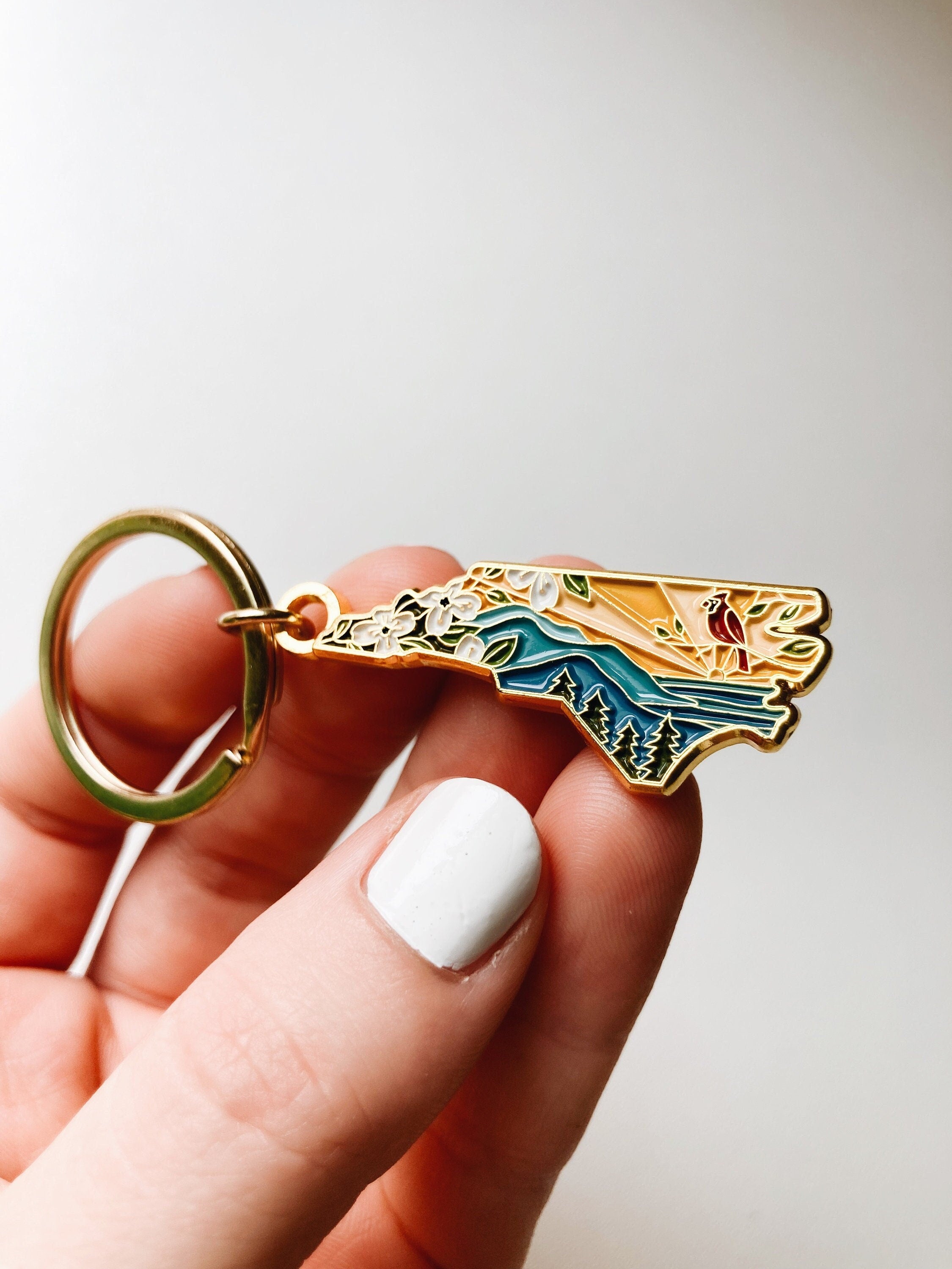 North Carolina Gold Enamel Keychain | North Carolina Outline Key Ring | Soft Enamel Illustrated State Keychain 1.5"