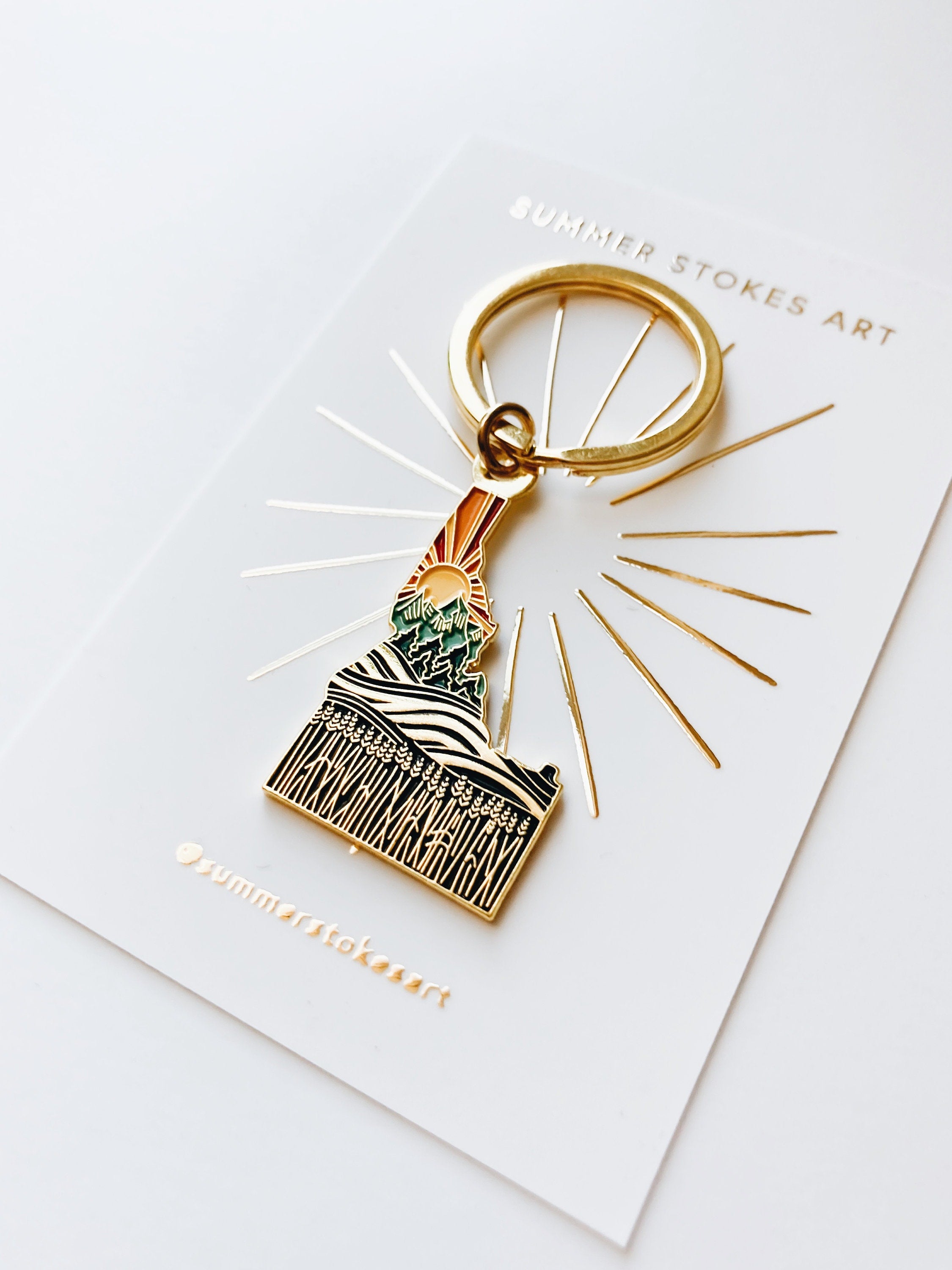 Idaho Gold Enamel Keychain | Idaho Outline Key Ring | Soft Enamel Illustrated State Keychain 1.5"