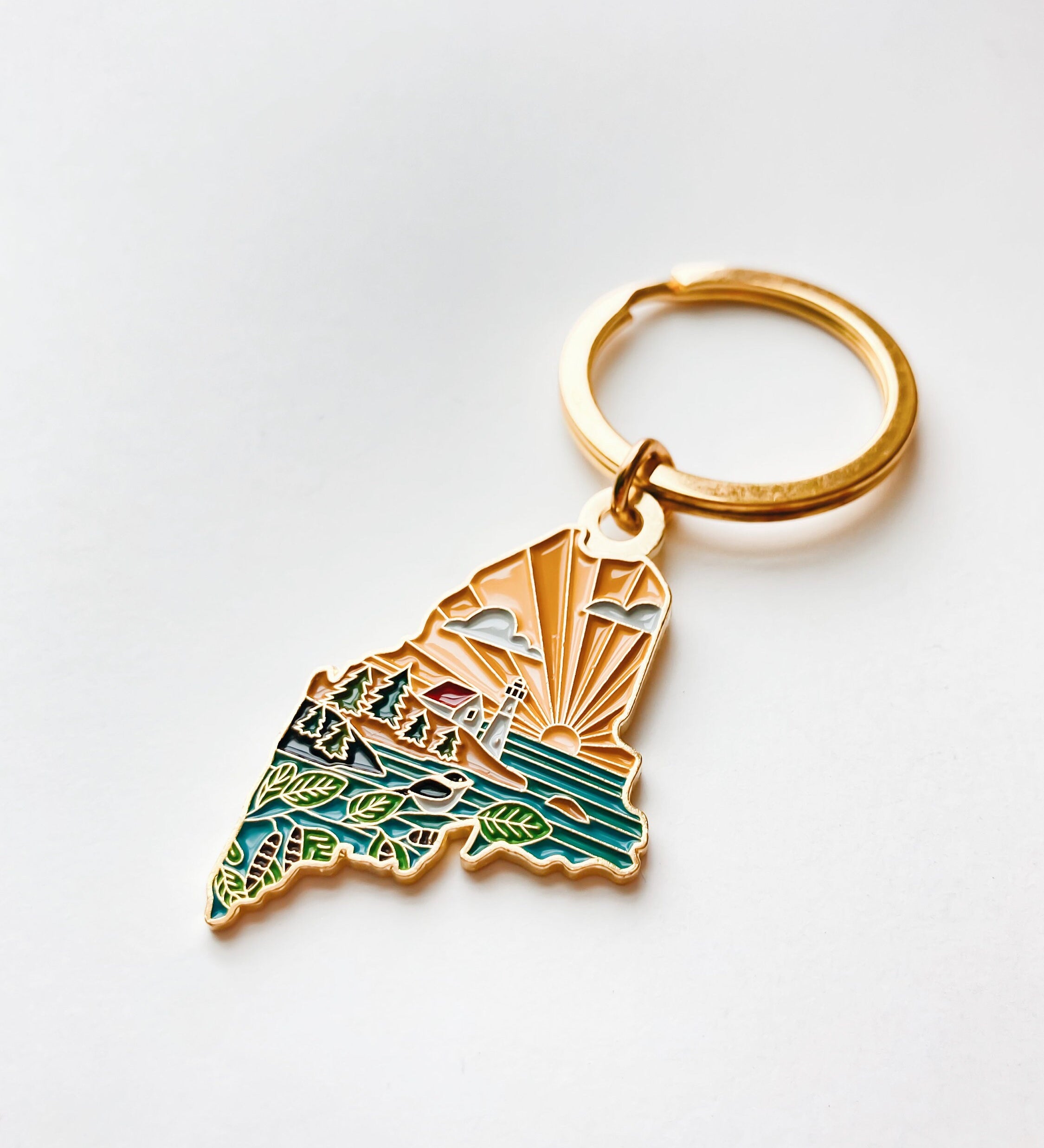 Maine Gold Enamel Keychain | Maine State Key Ring | Soft Enamel Illustrated State Keychain 1.5"