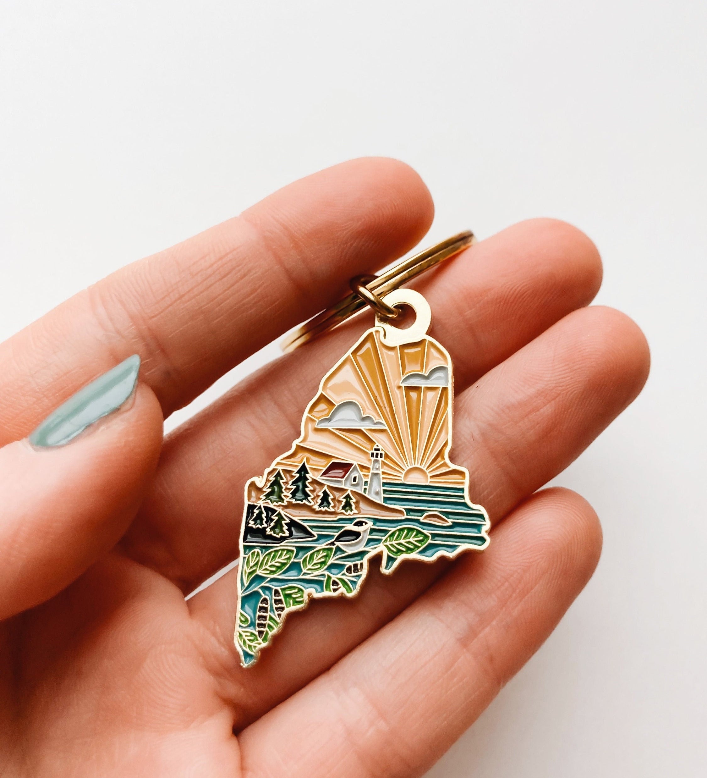 Maine Gold Enamel Keychain | Maine State Key Ring | Soft Enamel Illustrated State Keychain 1.5"