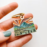 Wyoming Gold Enamel Keychain | Wyoming State Key Ring | Soft Enamel Illustrated State Keychain 1.5"
