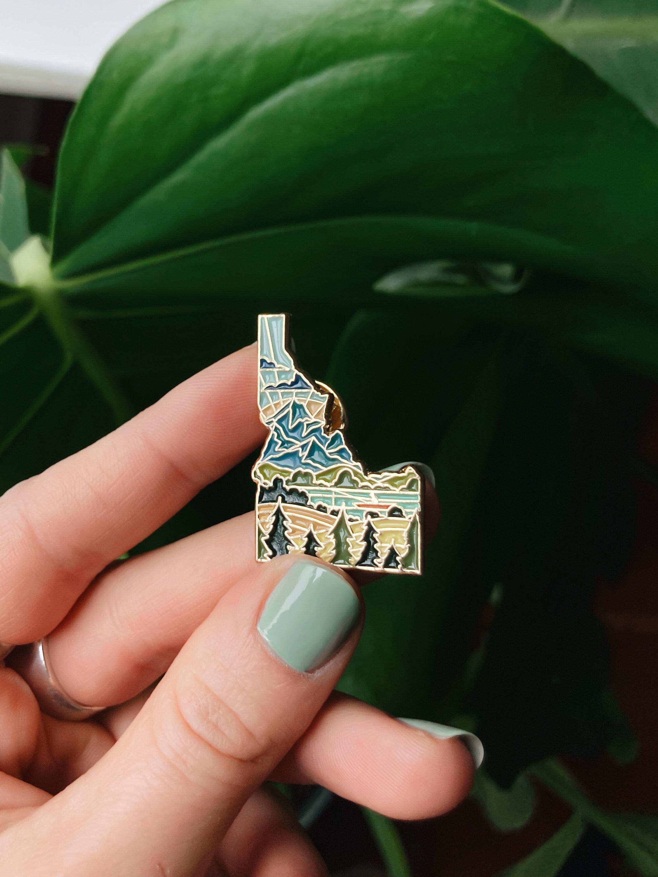 Idaho Enamel Pin | Gold Soft Enamel Pin | Illustrated United State Pin | Butterfly Clasp | 1.25"