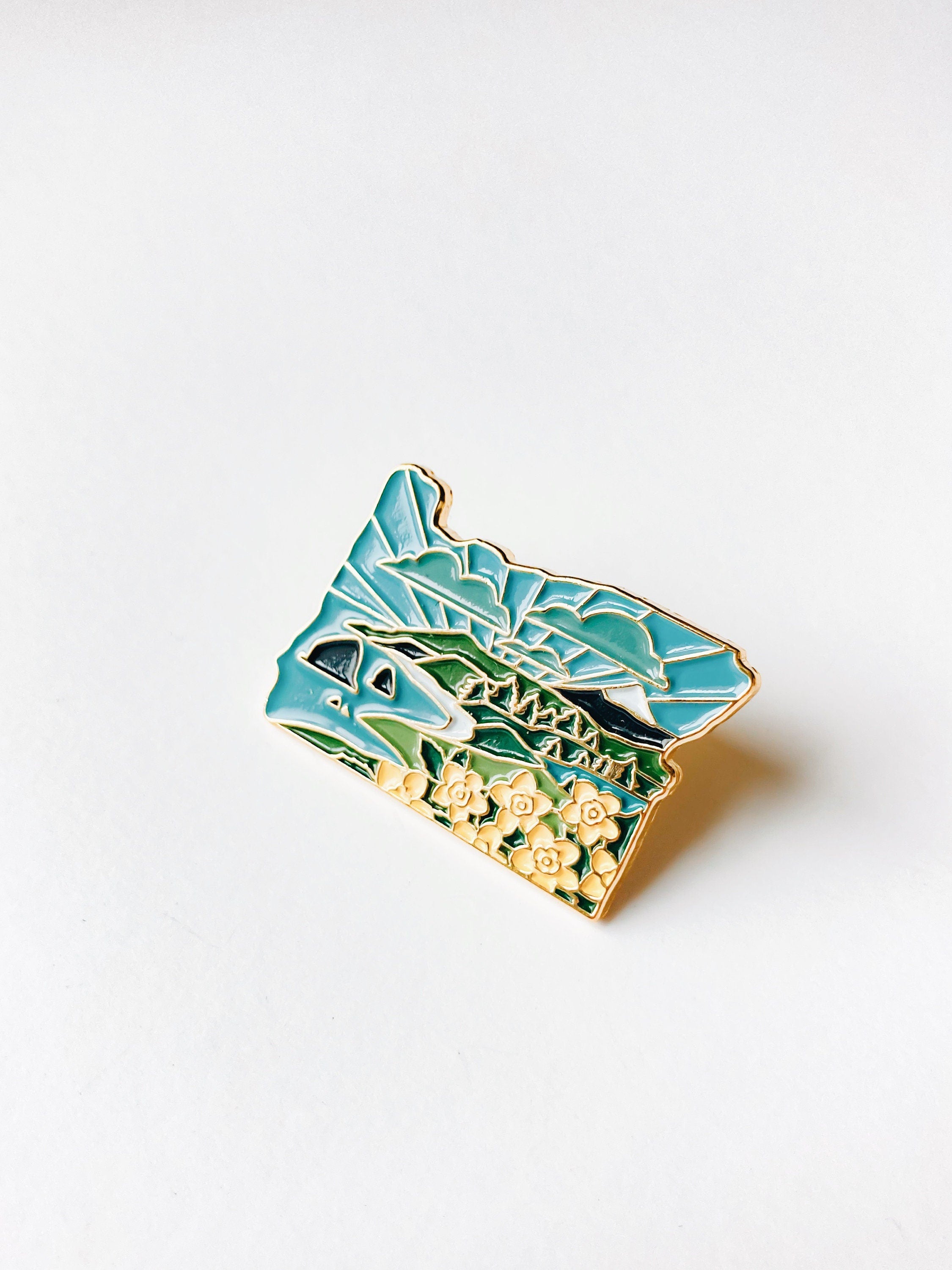 Oregon Enamel Pin | Gold Soft Enamel Pin | Illustrated United State Pin | Butterfly Clasp | 1.25"
