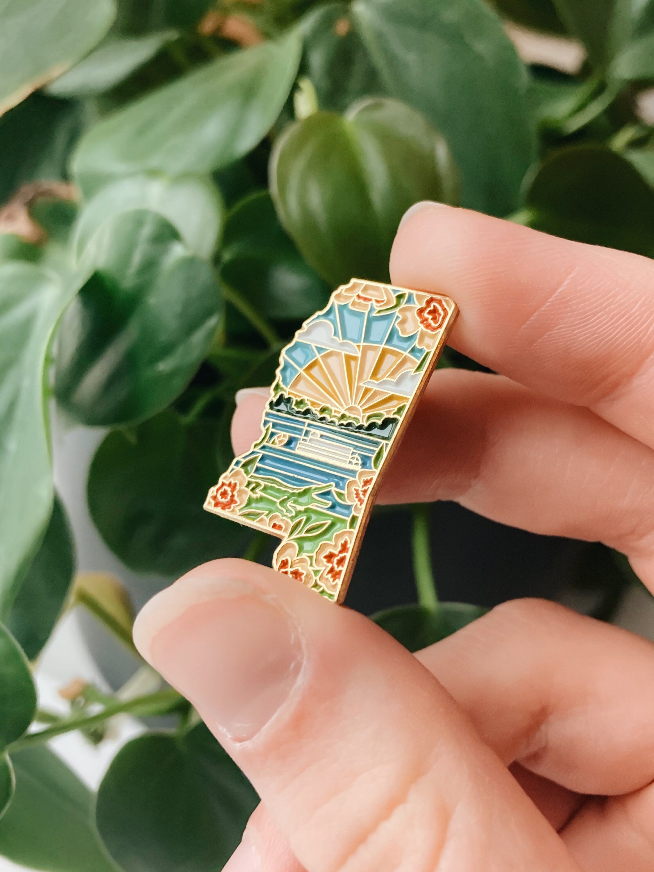 Mississippi Enamel Pin | Gold Soft Enamel Pin | Illustrated United States Pin | Butterfly Clasp | 1.25"