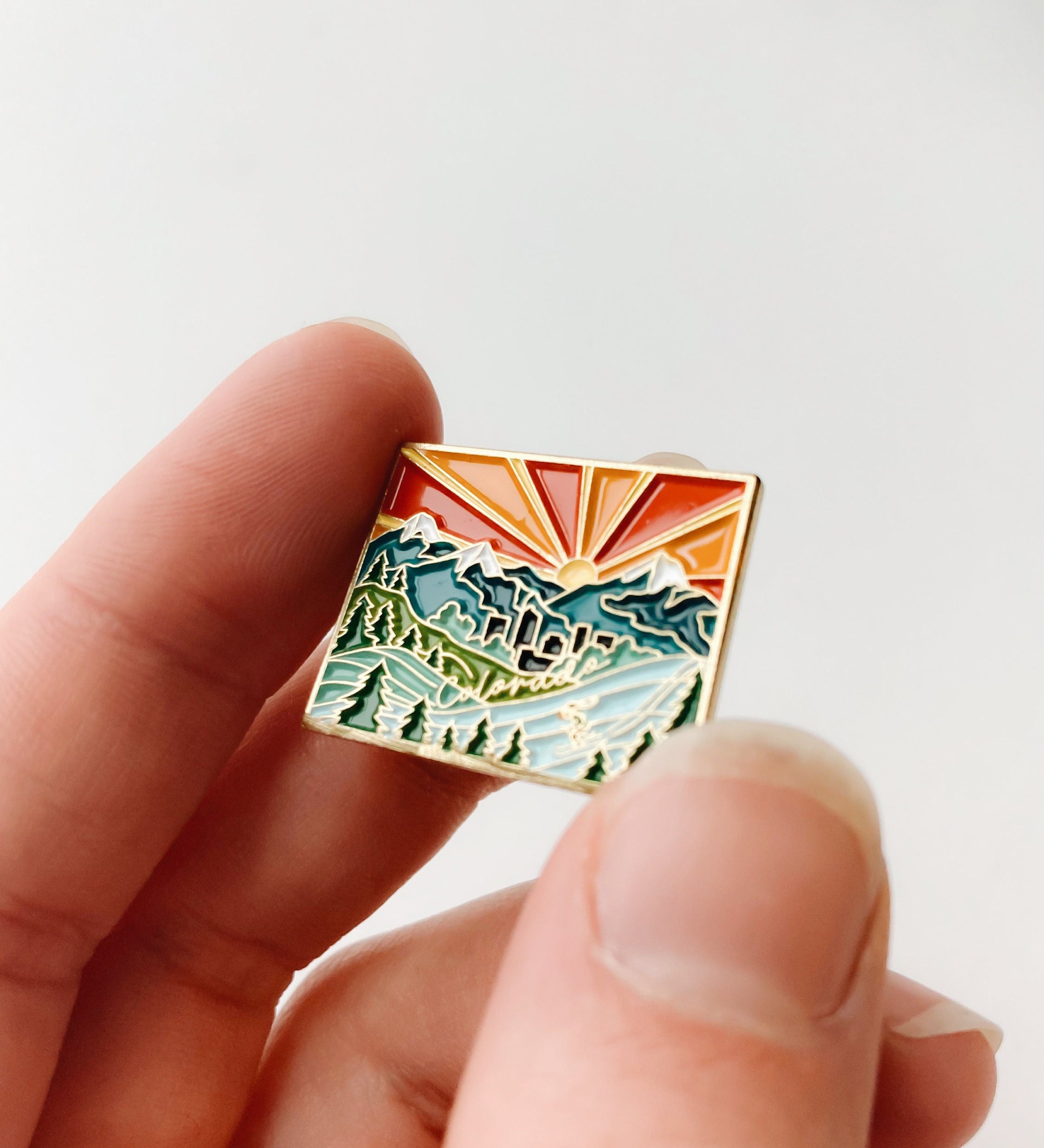 Colorado Enamel Pin | Gold Soft Enamel Pin | Illustrated United States Pin | Butterfly Clasp | 1.25"