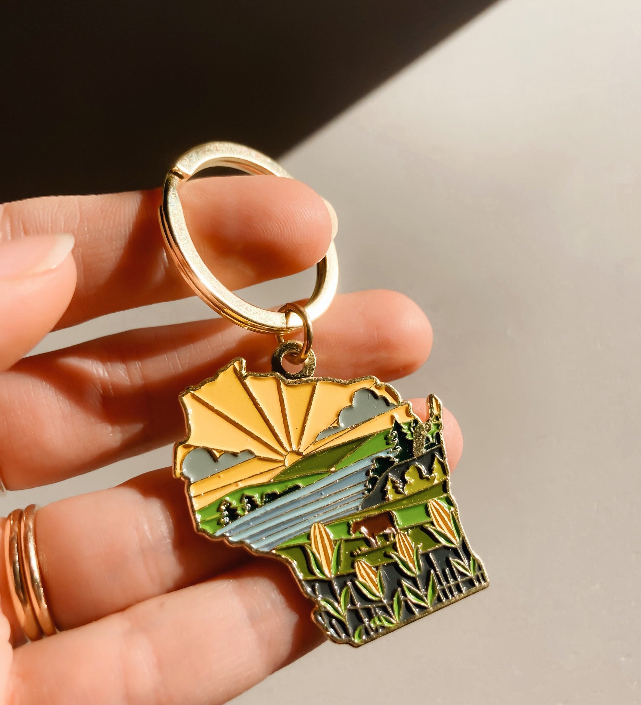 Gold Wisconsin Soft Enamel Keychain 1.5" | Wisconsin Outline Key Ring | Illustrated State Keychain