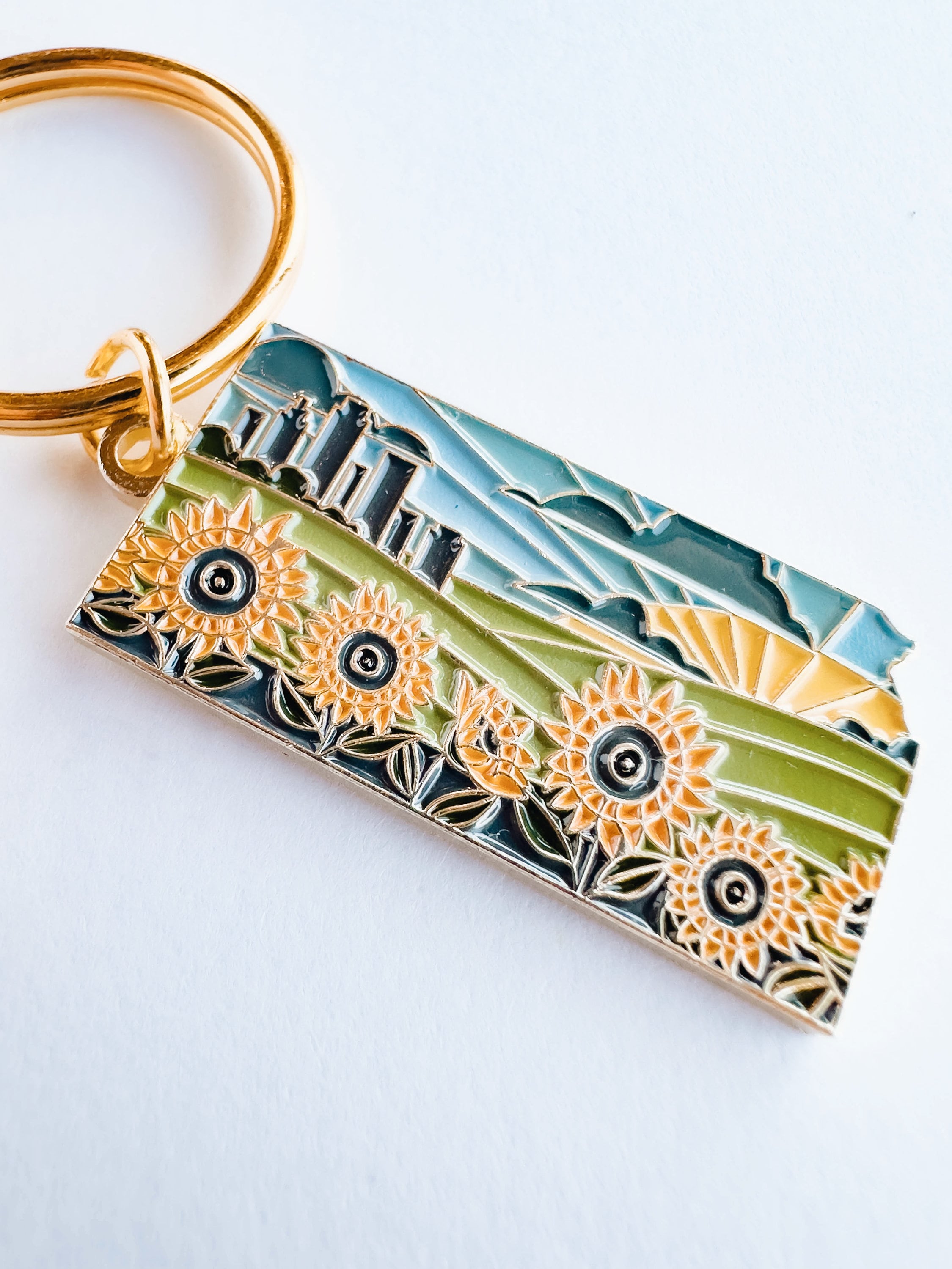 Kansas Soft Enamel Keychain | Kansas Outline Key Ring | Illustrated State Keychain 1.5"