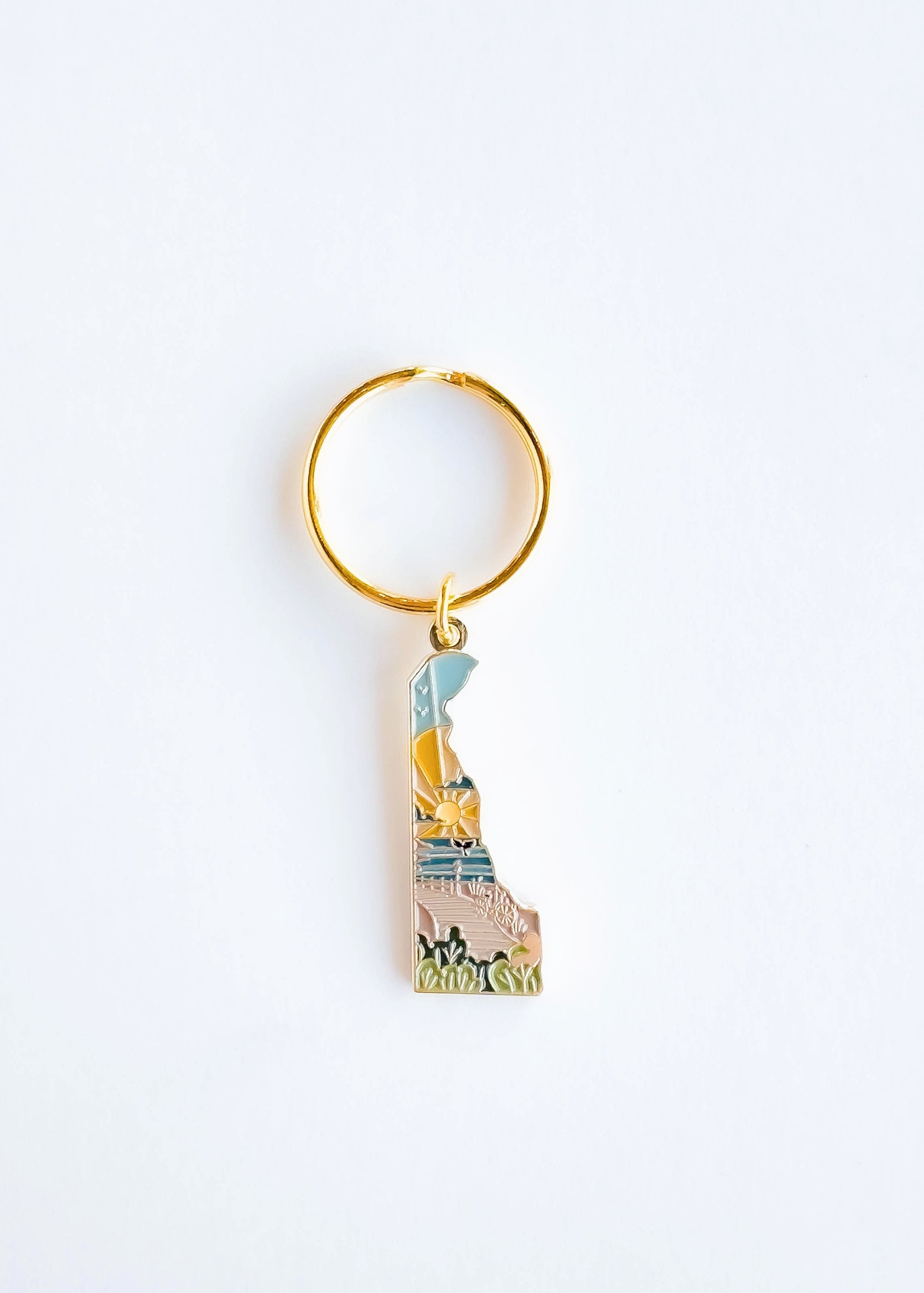 Delaware Soft Enamel Keychain | Delaware Outline Key Ring | Illustrated State Keychain 1.5"