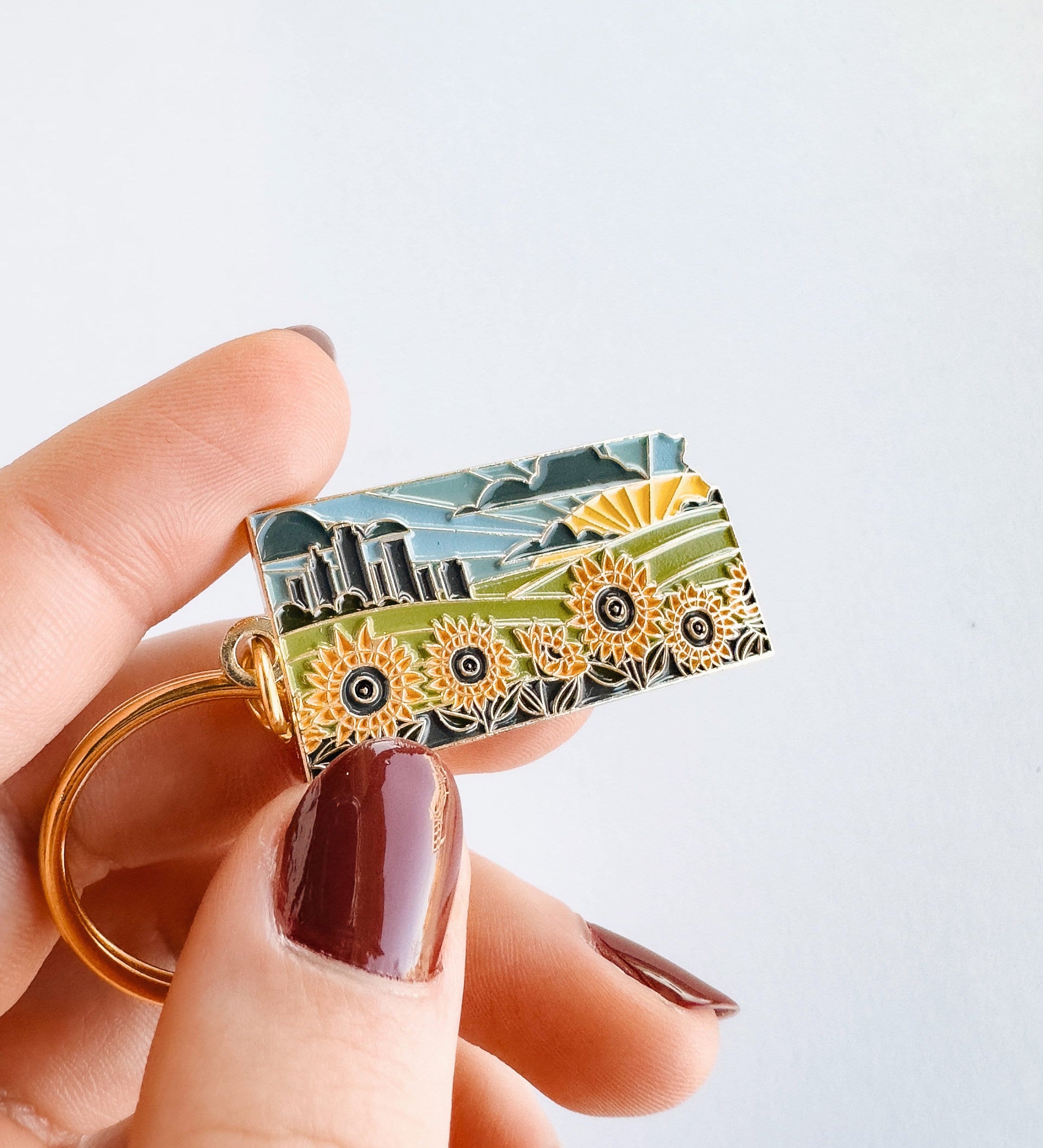 Kansas Soft Enamel Keychain | Kansas Outline Key Ring | Illustrated State Keychain 1.5"