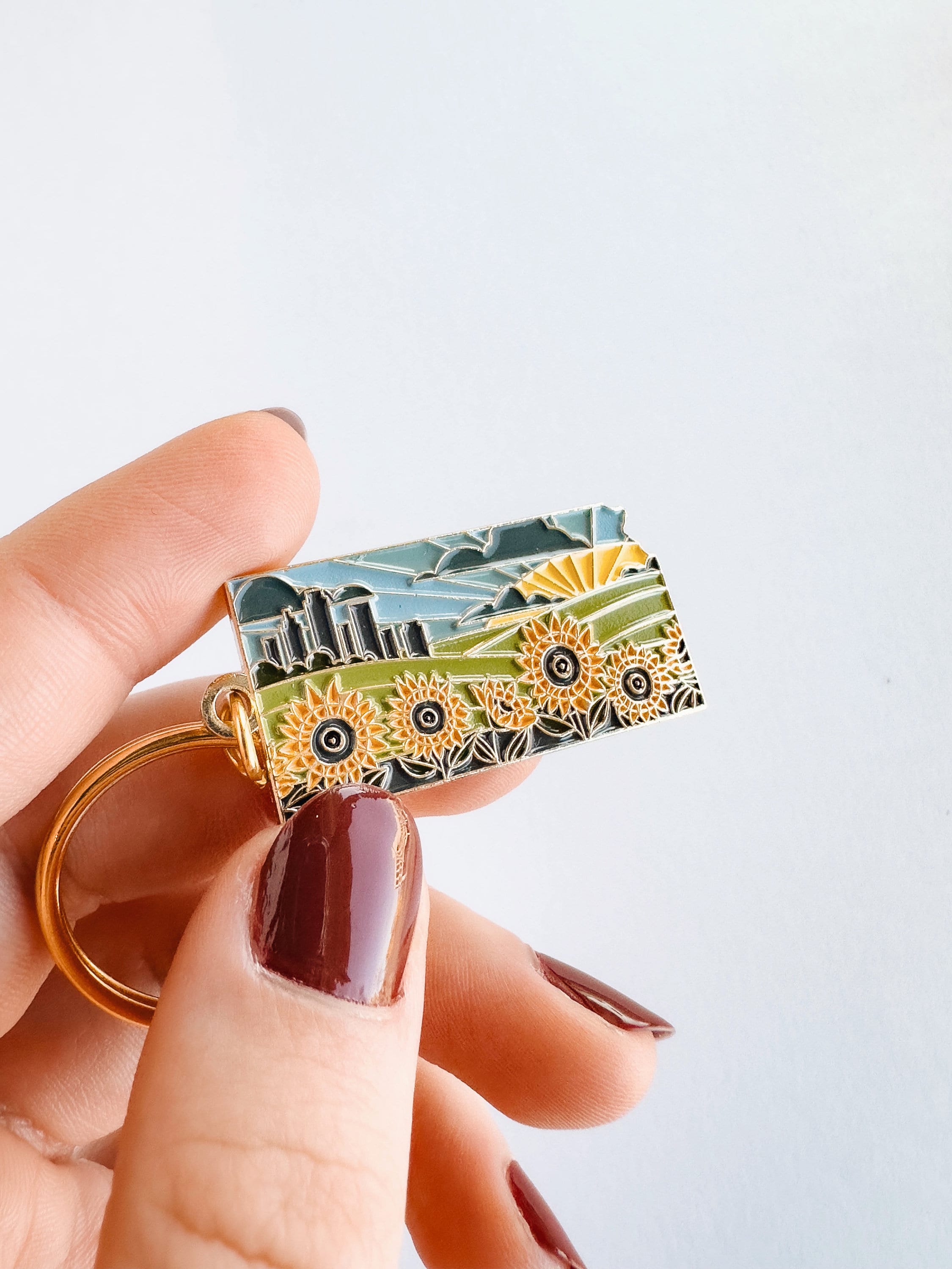 Kansas Soft Enamel Keychain | Kansas Outline Key Ring | Illustrated State Keychain 1.5"