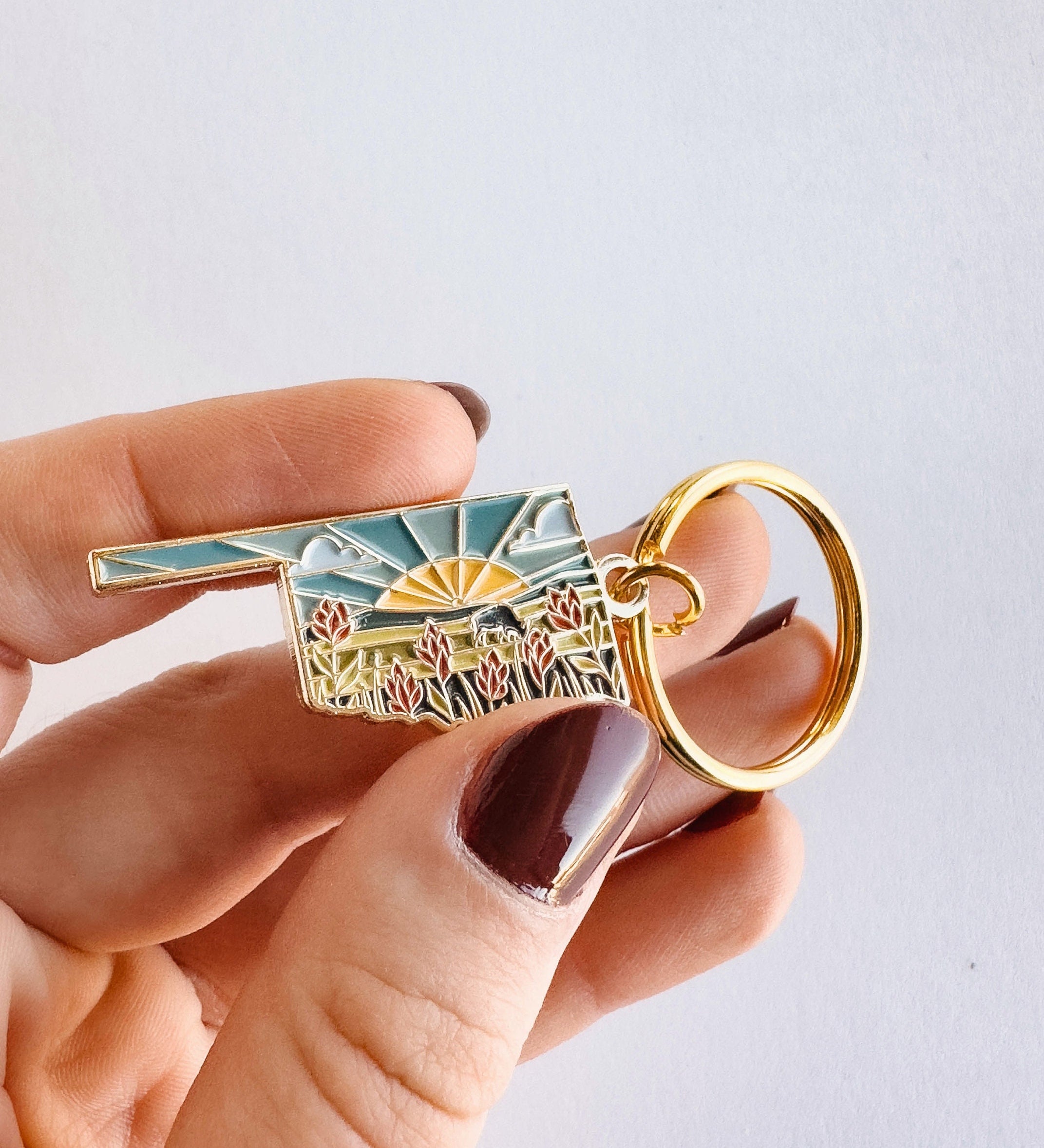 Oklahoma Soft Enamel Keychain | Oklahoma Outline Key Ring | Illustrated State Keychain 1.5"
