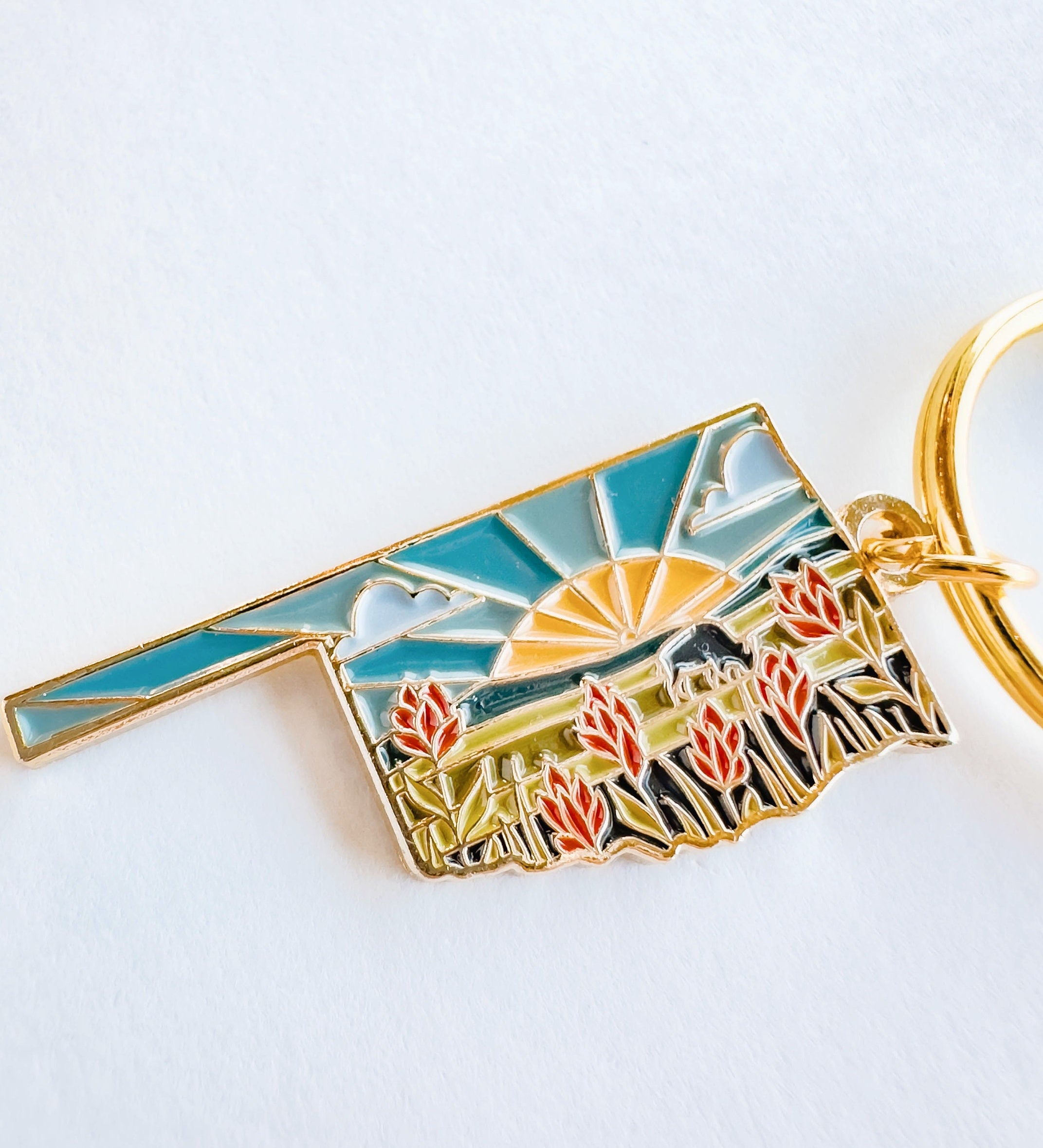 Oklahoma Soft Enamel Keychain | Oklahoma Outline Key Ring | Illustrated State Keychain 1.5"