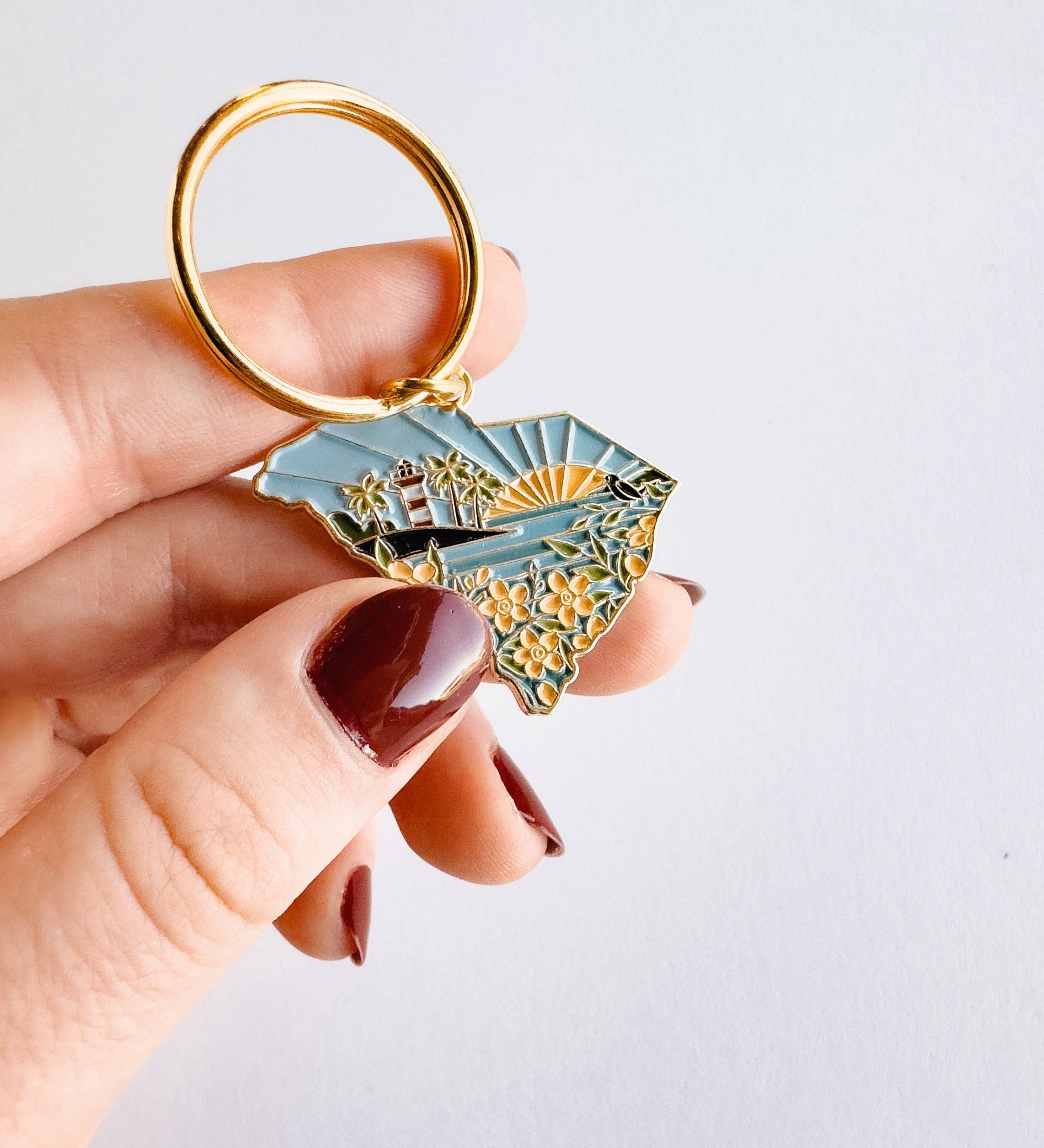 South Carolina Soft Enamel Keychain | South Carolina Outline Key Ring | Illustrated State Keychain 1.5"