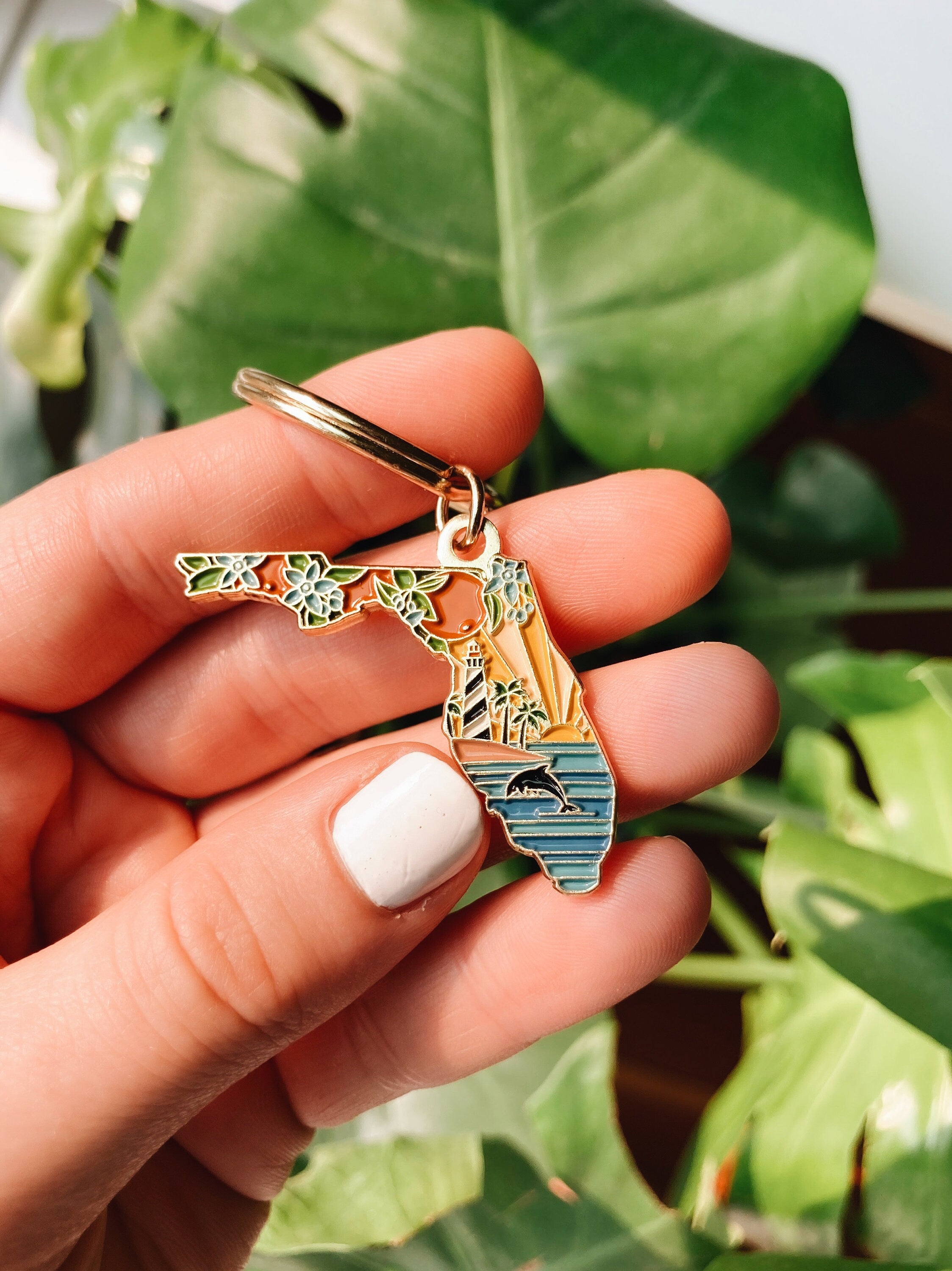 Florida Gold Enamel Keychain | Florida Outline Key Ring | Soft Enamel Illustrated State Keychain 1.5"