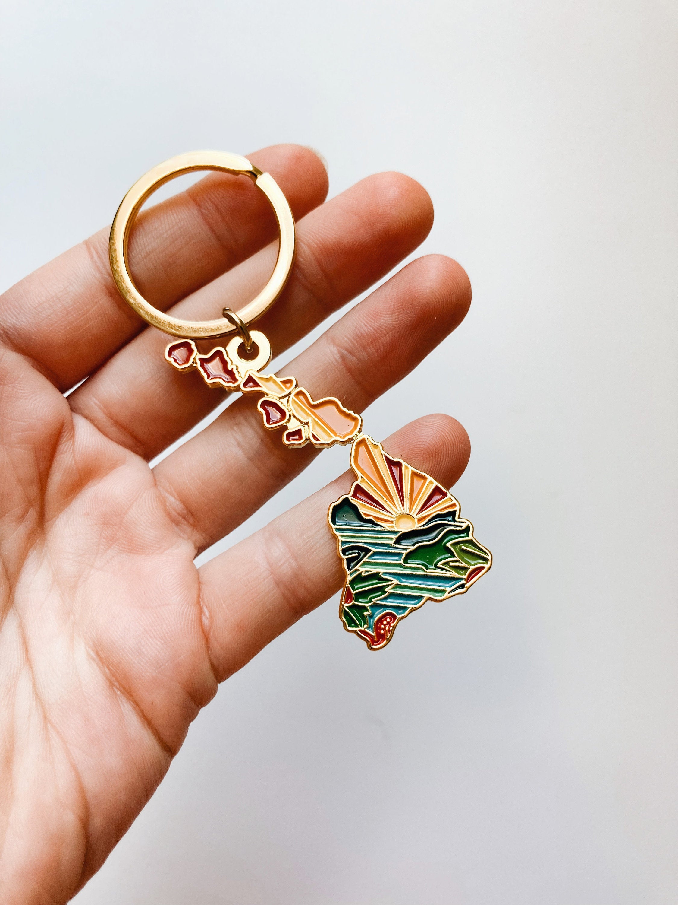 Hawaii Gold Enamel Keychain | Hawaii Outline Key Ring | Soft Enamel Illustrated State Keychain 1.75"