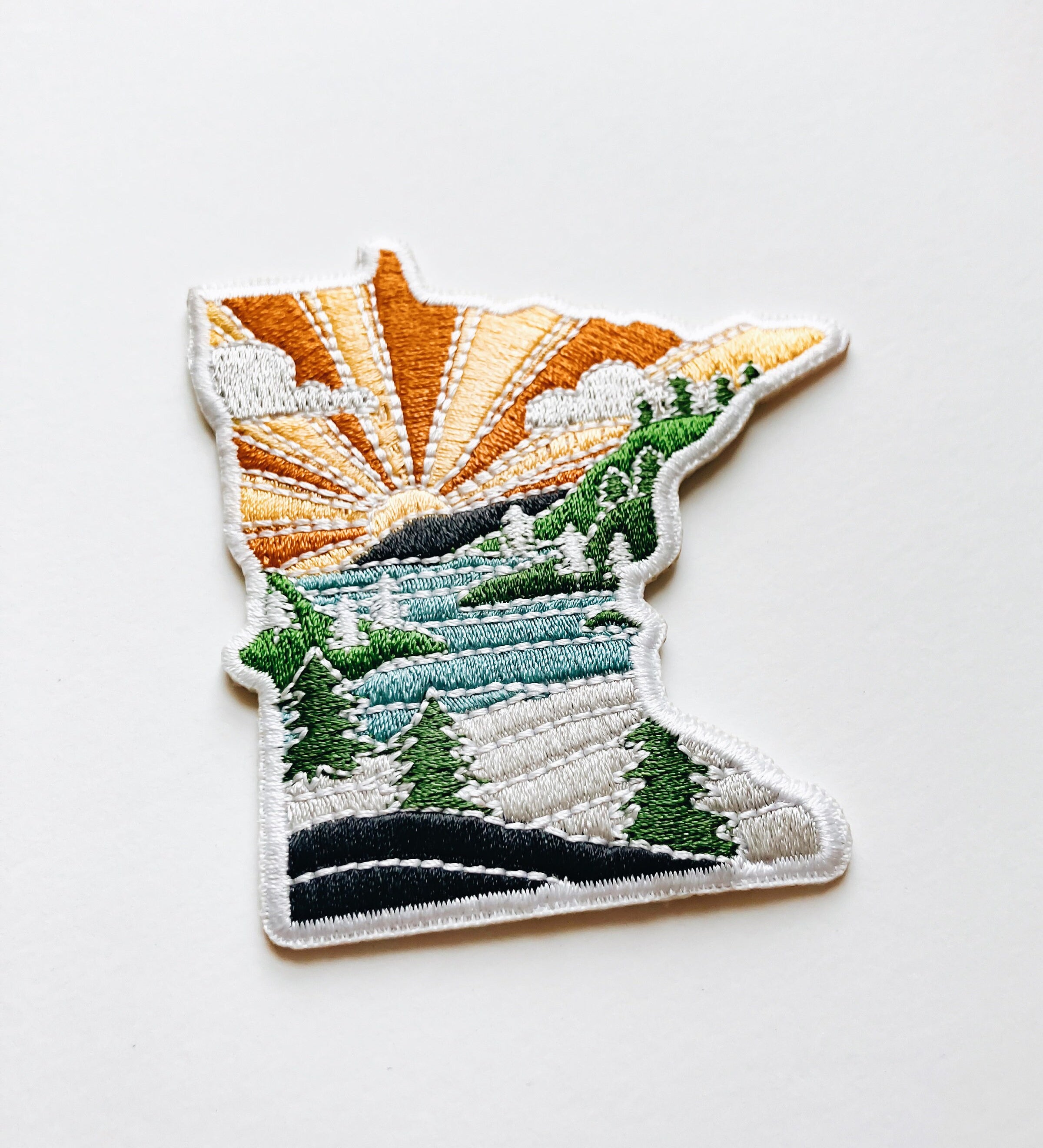 Minnesota Iron-On Patch | 2.5" Patch | Embroidered Sew-on or Iron-on Applique