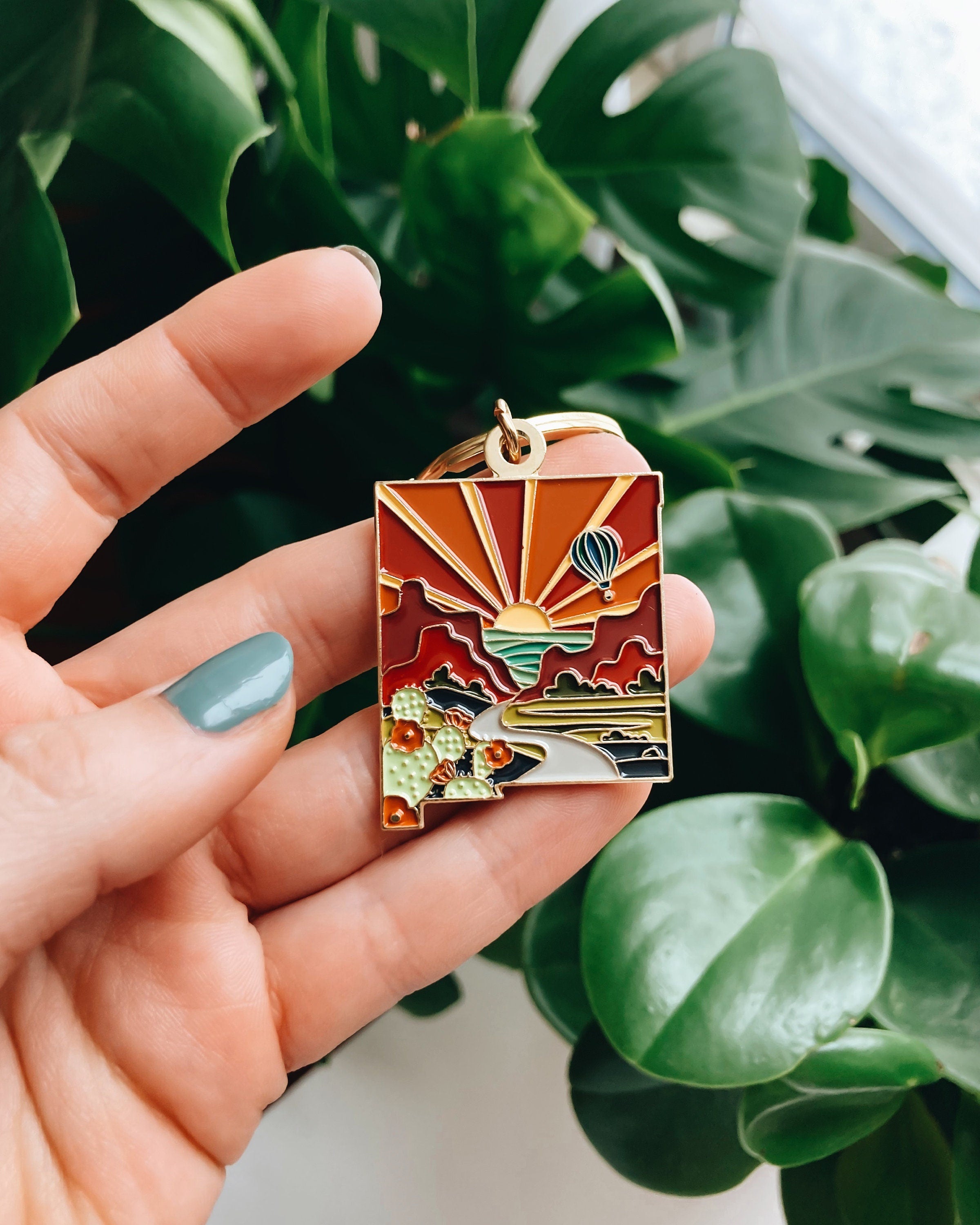 New Mexico Gold Enamel Keychain | New Mexico State Key Ring | Soft Enamel Illustrated State Keychain 1.5"