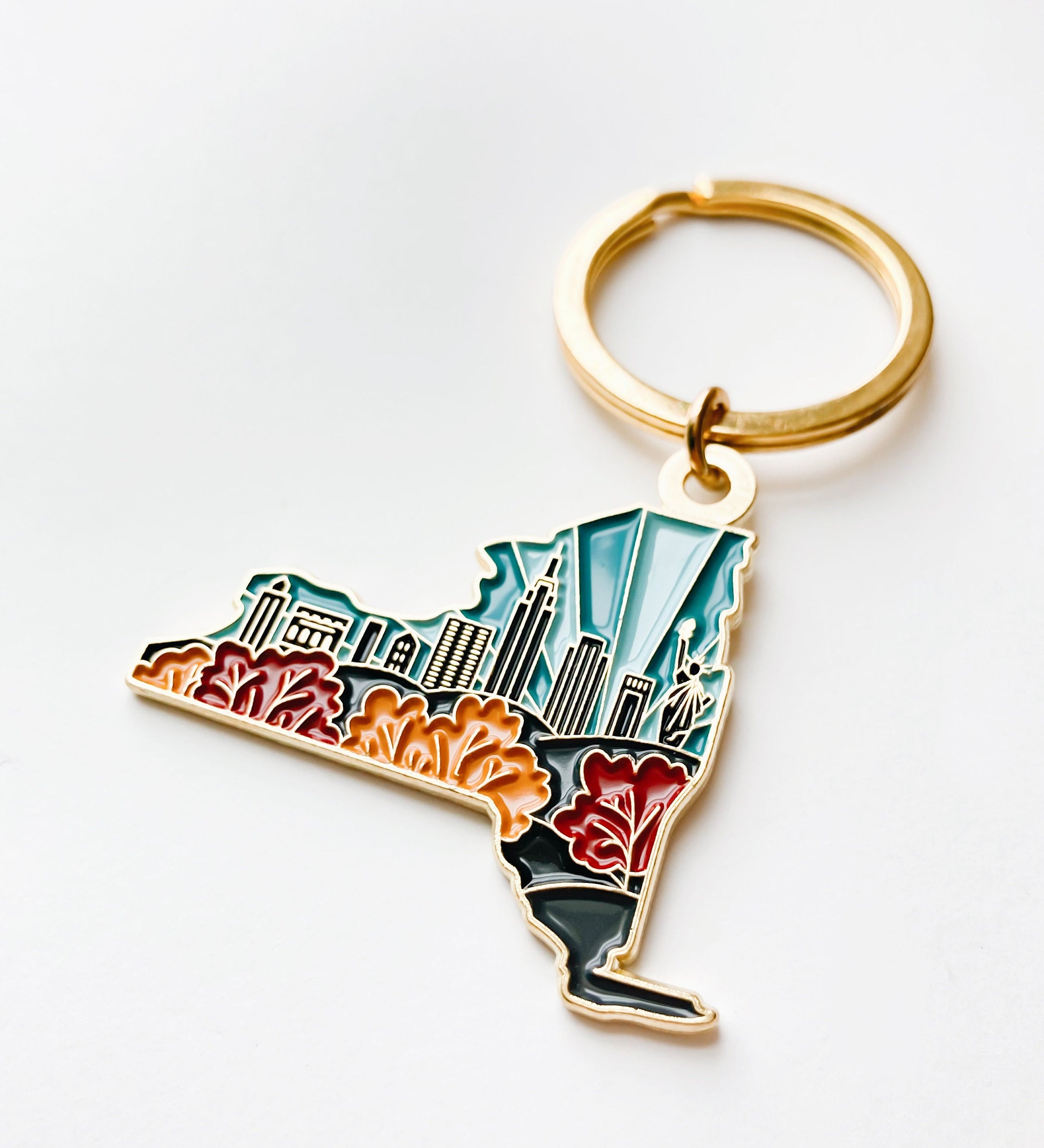 New York Gold Enamel Keychain | New York State Key Ring | Soft Enamel Illustrated State Keychain 1.5"