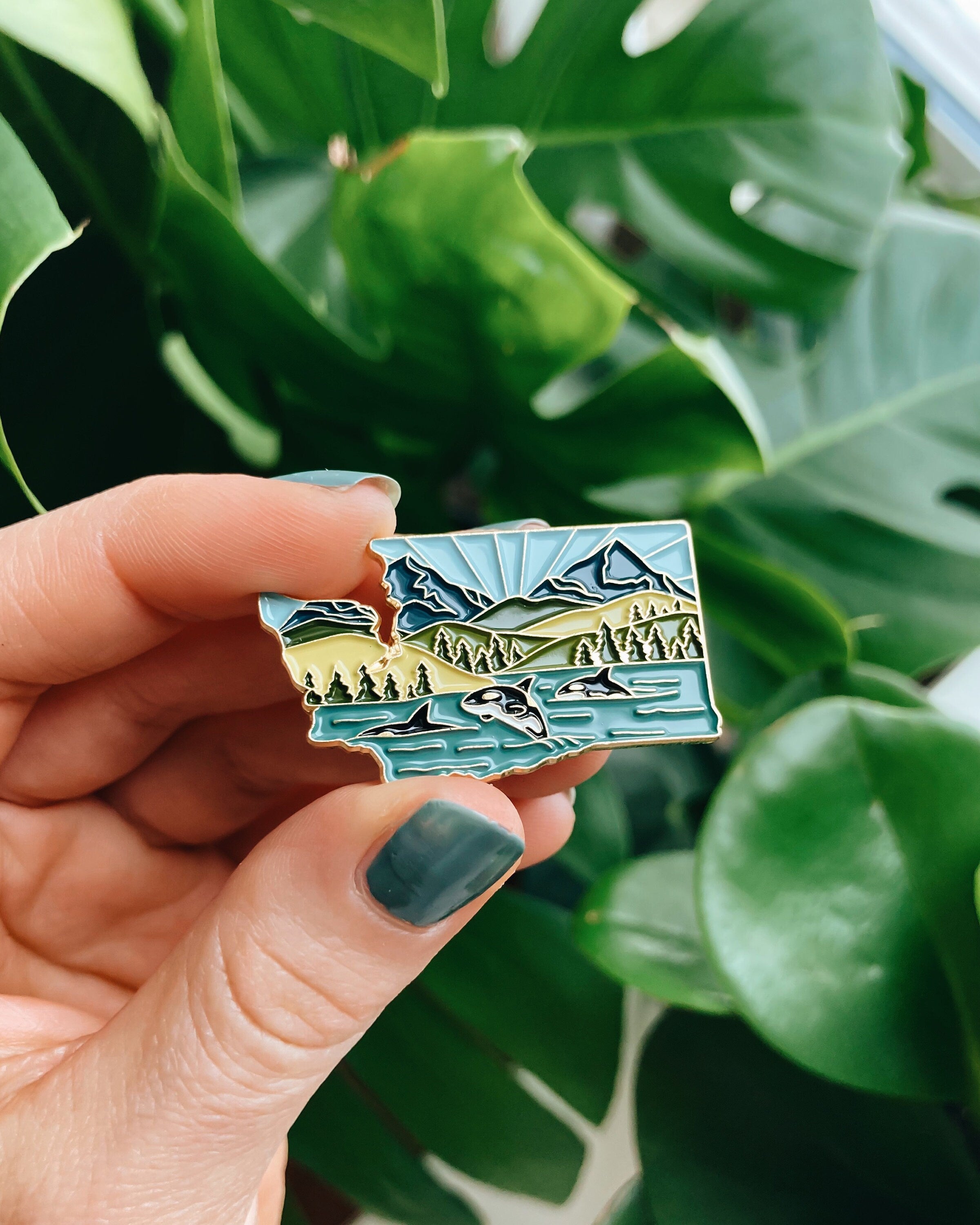 Washington Enamel Pin | Gold Soft Enamel Pin | Illustrated United State Pin | Butterfly Clasp | 1.25"
