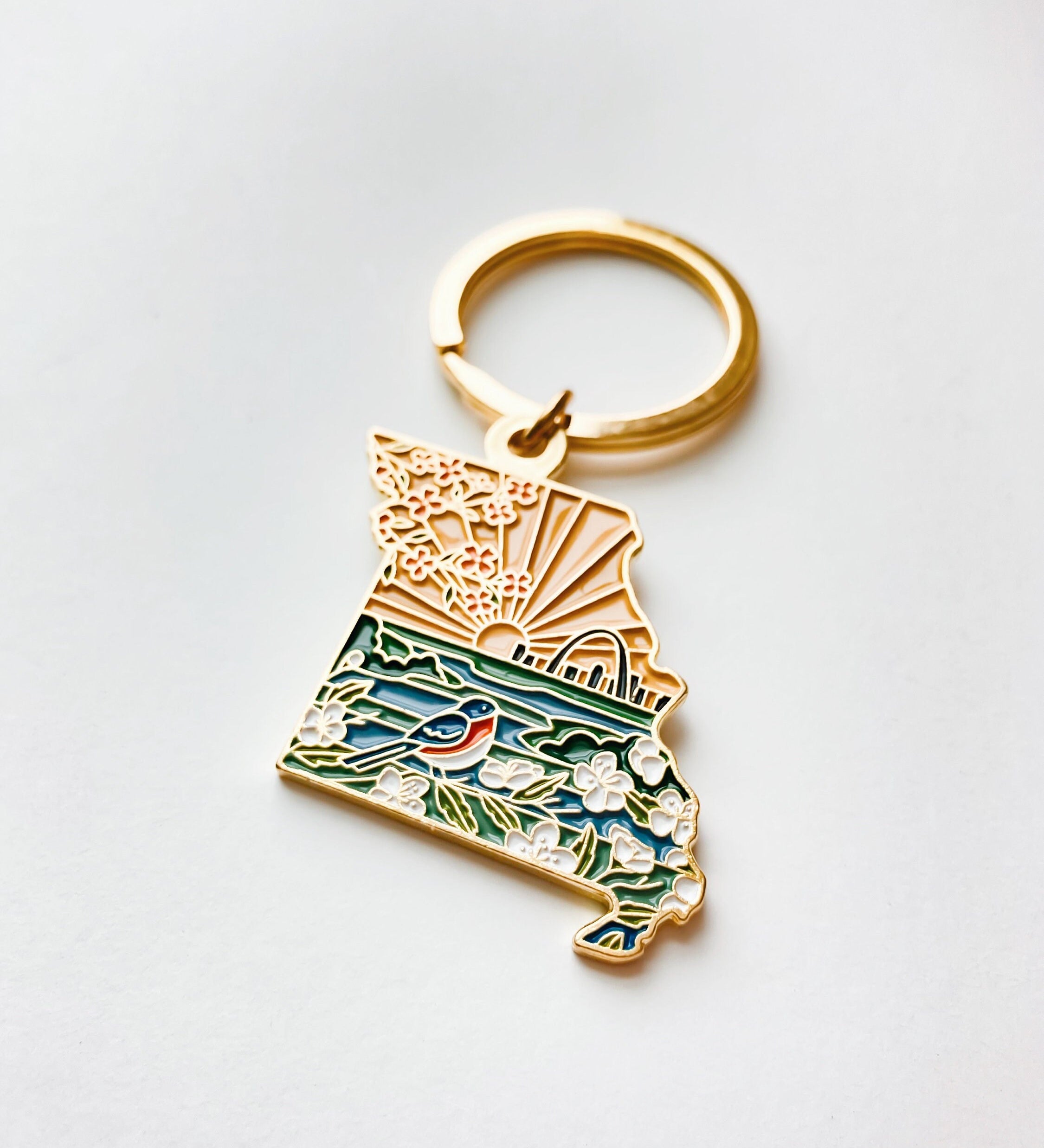 Missouri Gold Enamel Keychain | Missouri State Key Ring | Soft Enamel Illustrated State Keychain 1.5"