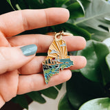 Maine Gold Enamel Keychain | Maine State Key Ring | Soft Enamel Illustrated State Keychain 1.5"