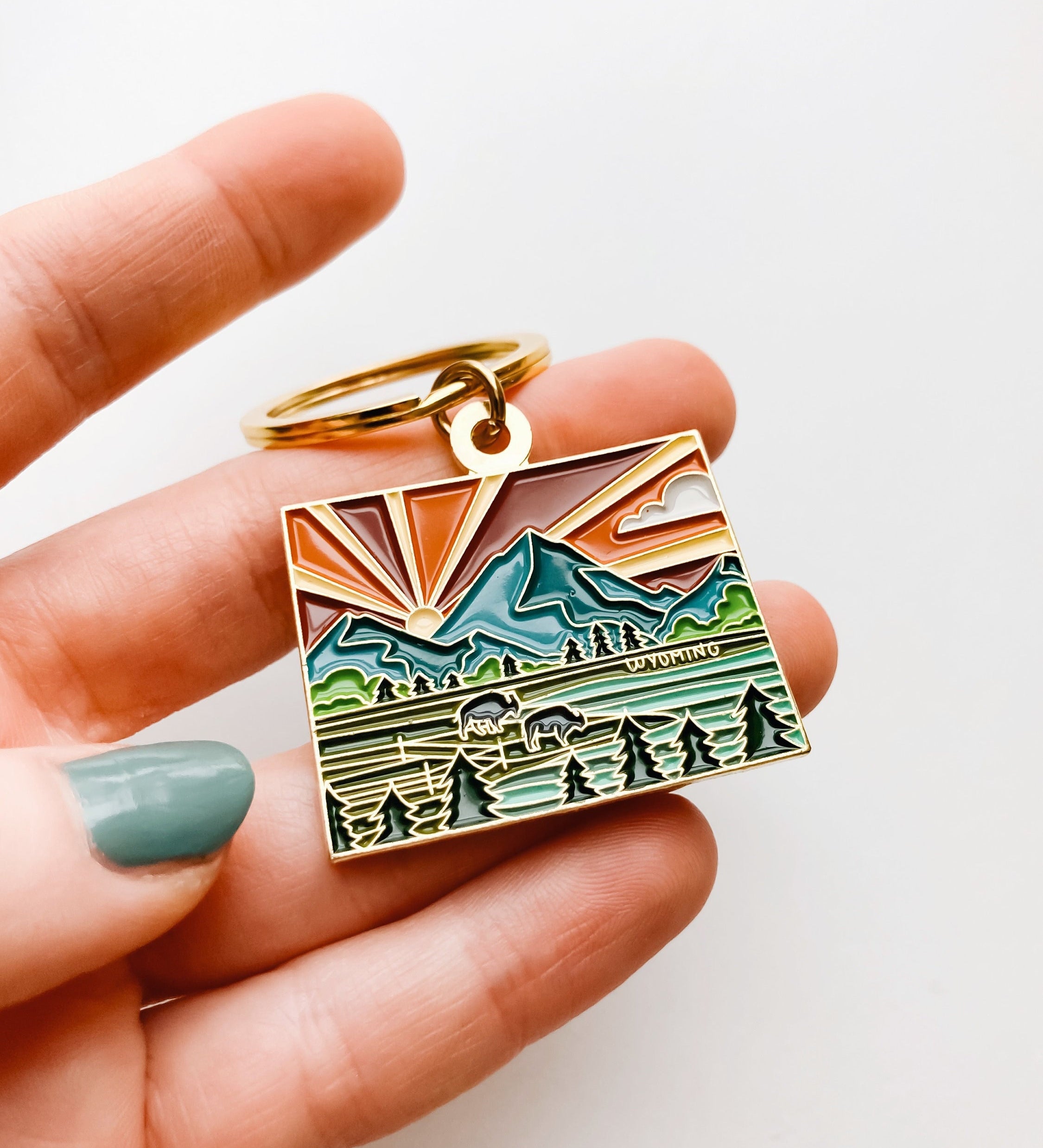 Wyoming Gold Enamel Keychain | Wyoming State Key Ring | Soft Enamel Illustrated State Keychain 1.5"