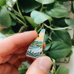 New Hampshire Enamel Pin | Gold Soft Enamel Pin | Illustrated United State Pin | Butterfly Clasp | 1.25"