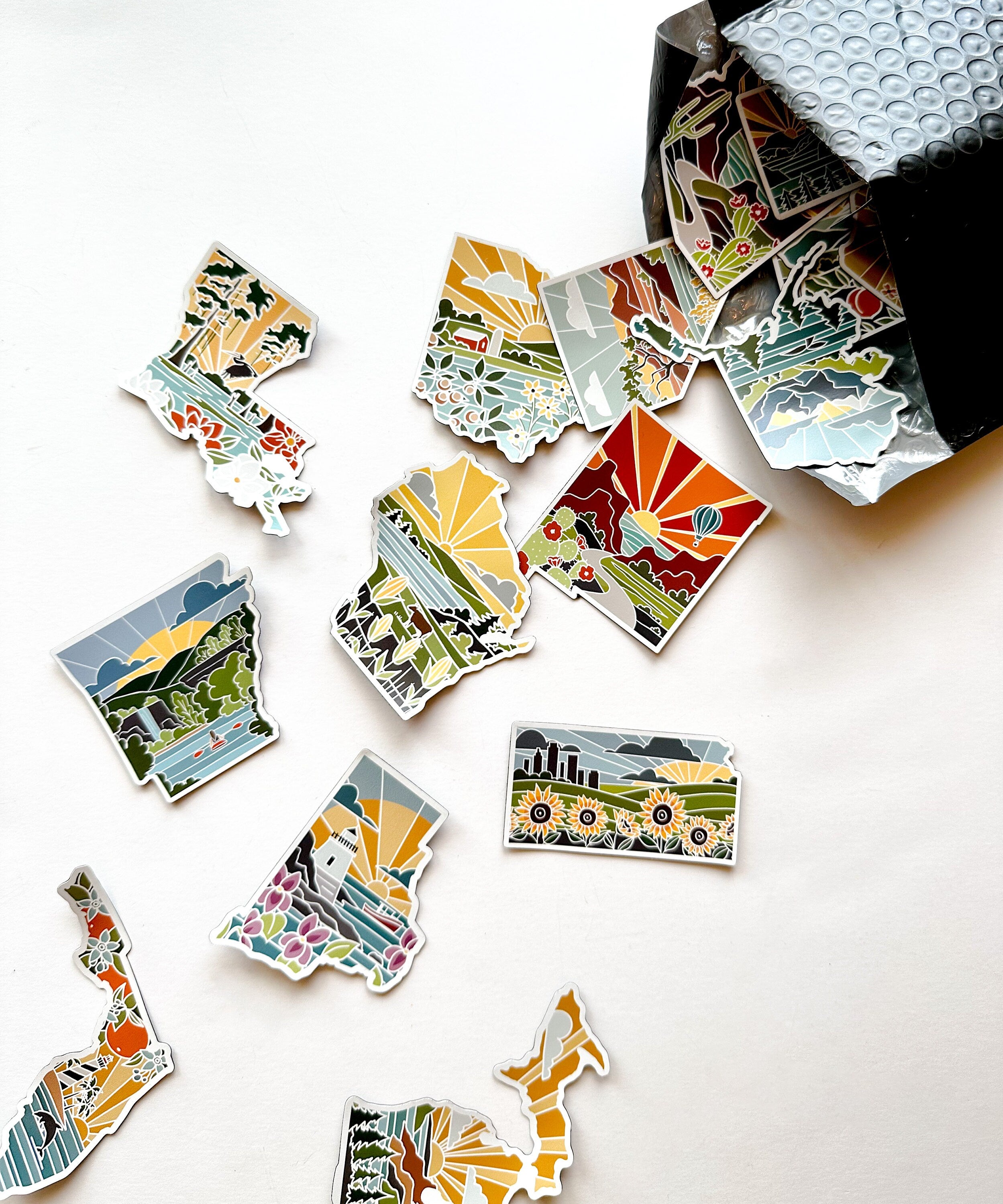 United States Magnet Pack | Weatherproof State Magnets | Outdoorsy Magnets | Locker Magnets | Fridge Magnets | Lightweight Magnets |