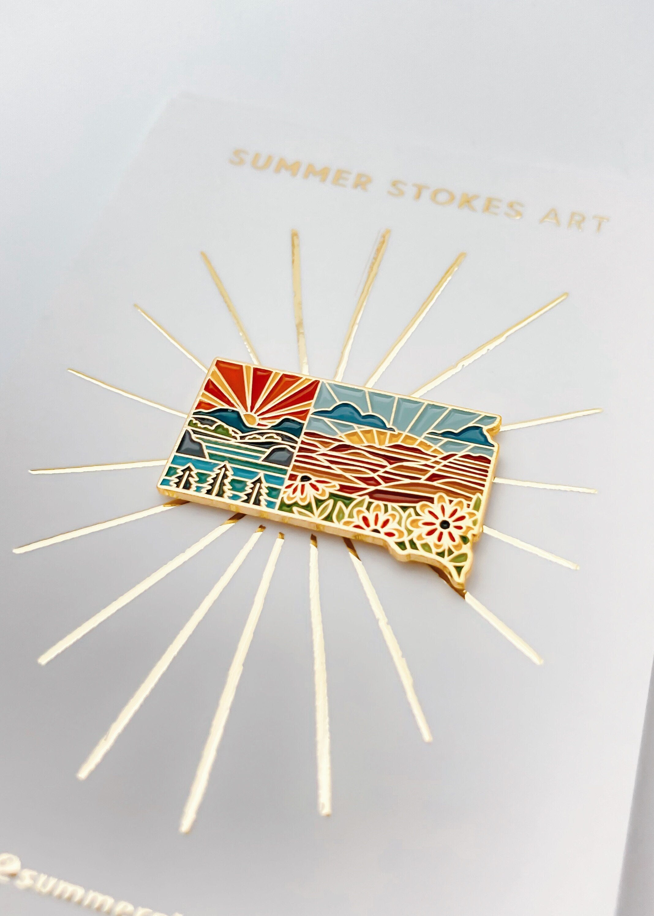 Gold South Dakota Enamel Pin | South Dakota Outline Pin | Illustrated State Pin | Butterfly Clasp | 1"