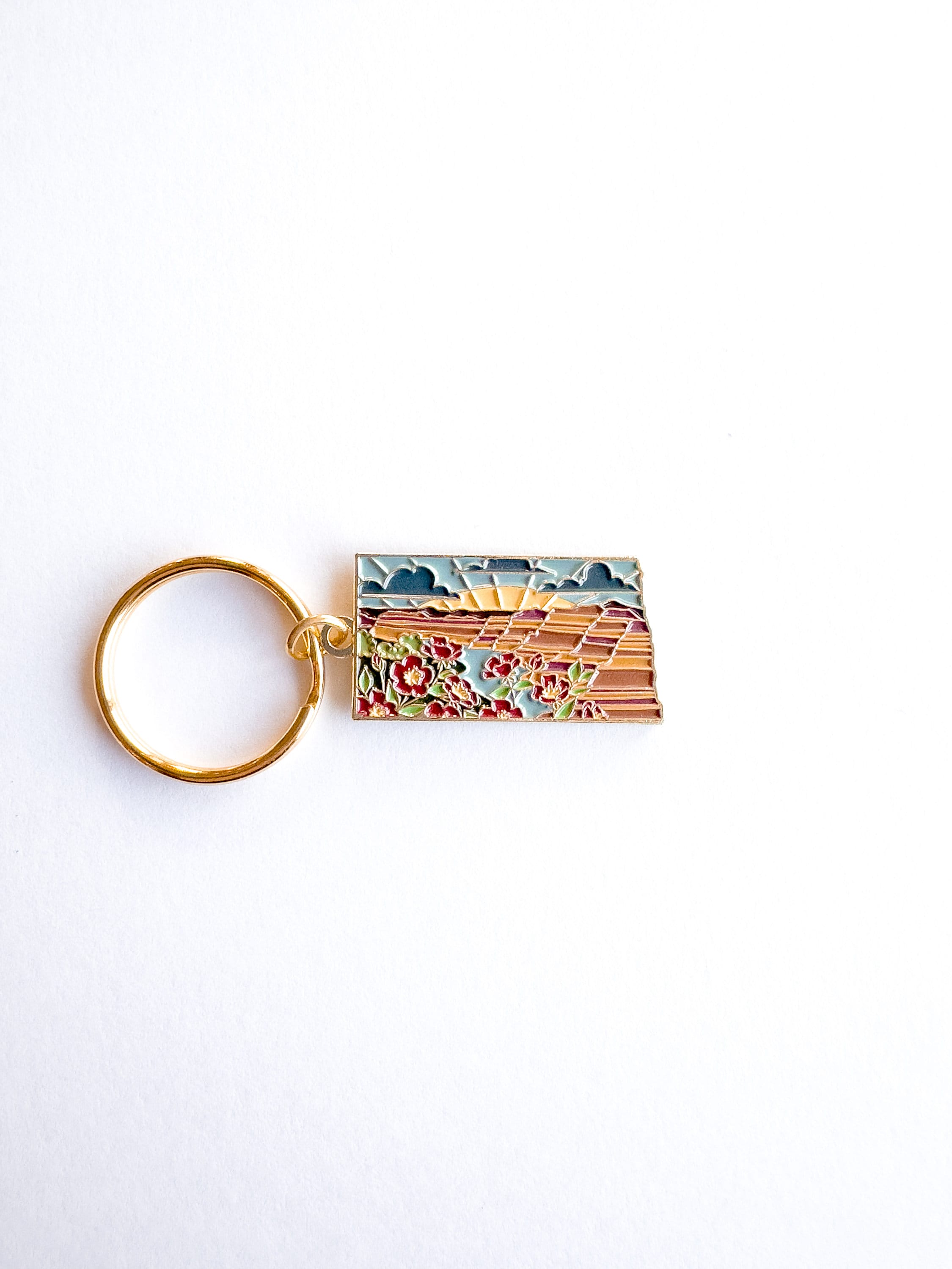 North Dakota Soft Enamel Keychain | North Dakota Outline Key Ring | Illustrated State Keychain 1.5"